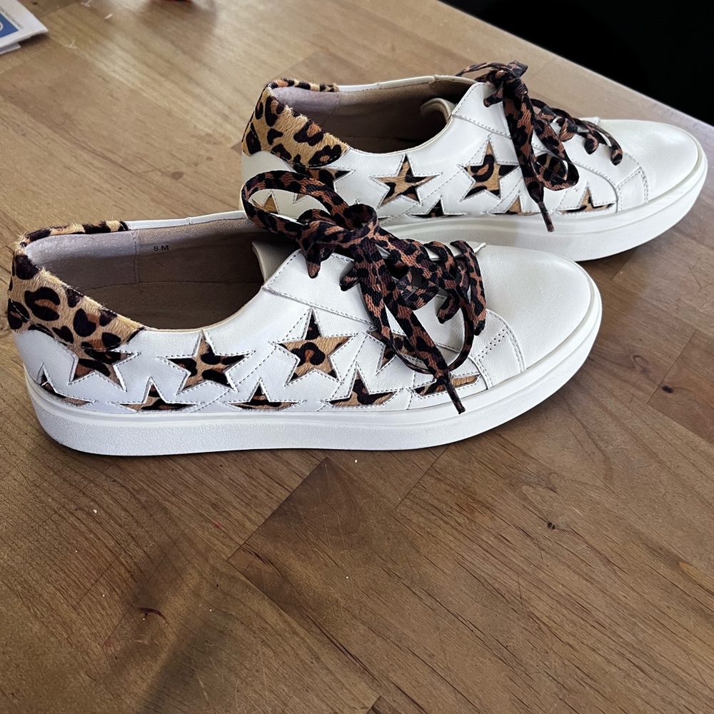 VANELI WOMEN'S YOLEN WHITE NAPPA LEATHER w CAMEL LEOPARD STARS new